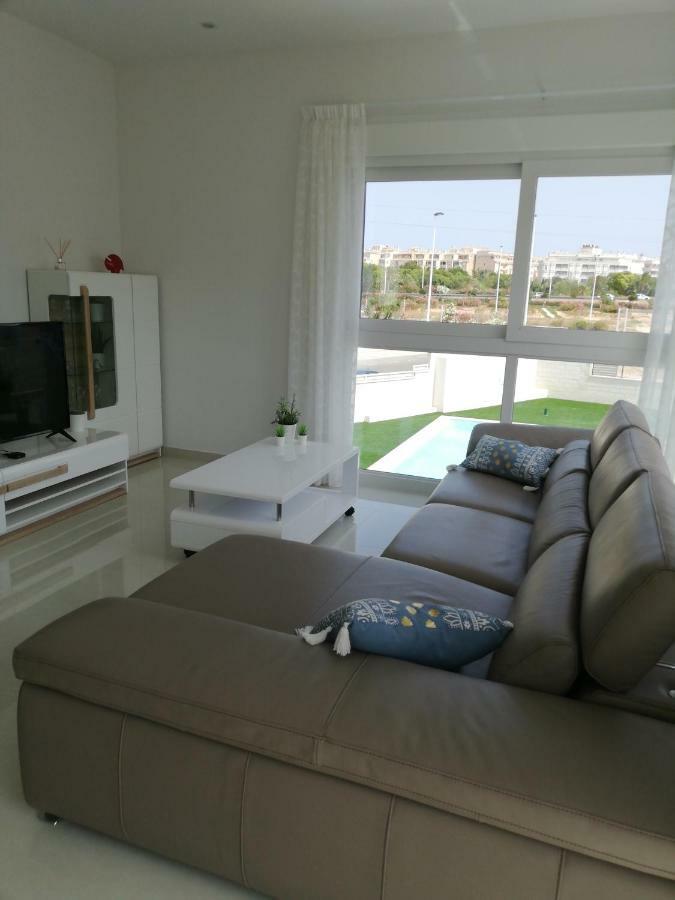 Amay 880 Nr 38 Torrevieja Exterior photo